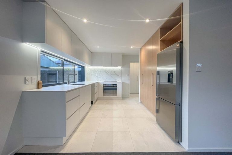 Photo of property in 8a Roa Road, Fendalton, Christchurch, 8041