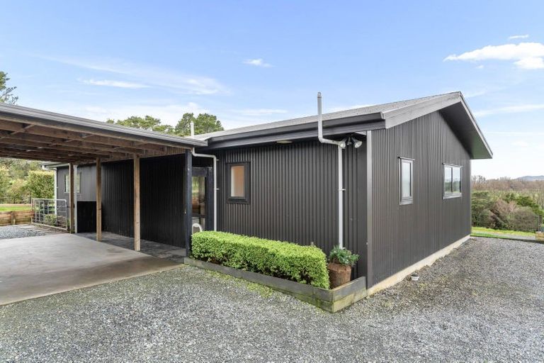 Photo of property in 845 Hukerenui Road, Hukerenui, Hikurangi, 0182