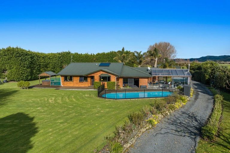 Photo of property in 112 Burt Road, Matata, Whakatane, 3194