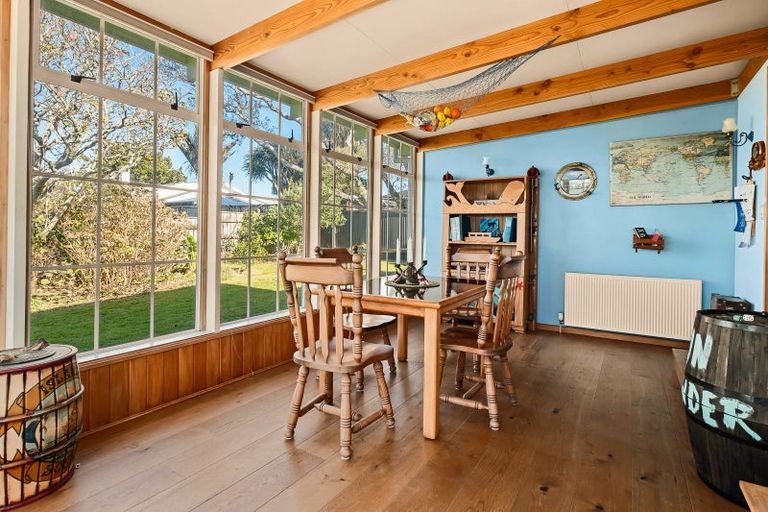 Photo of property in 21 Barrett Street, Westown, New Plymouth, 4310