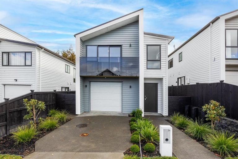 Photo of property in 24 Paparahi Place, Wainui, Silverdale, 0992