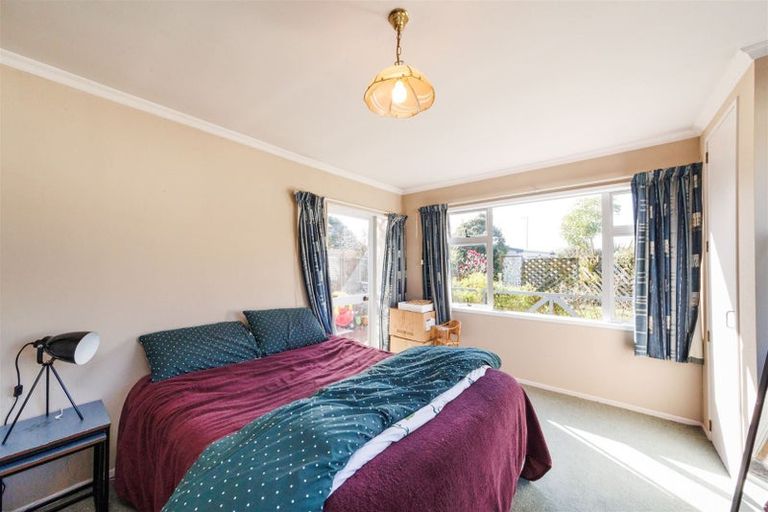 Photo of property in 20 Nuku Street, Tangimoana, 4822