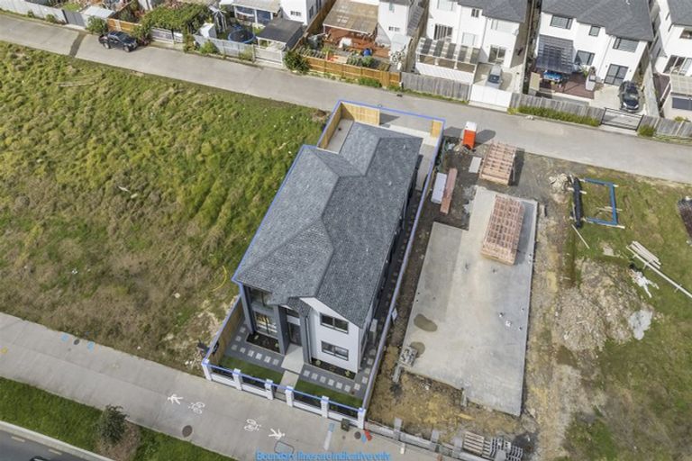 Photo of property in 215a Murphys Road, Flat Bush, Auckland, 2019