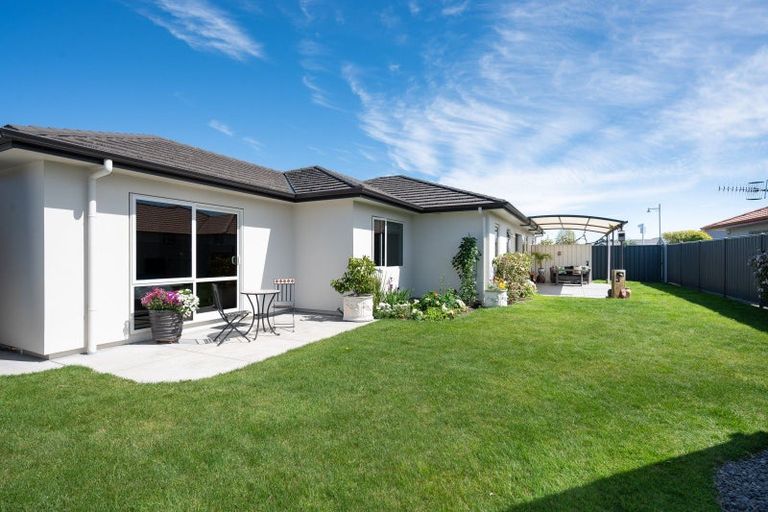 Photo of property in 8 Rotoiti Way, Poraiti, Napier, 4112