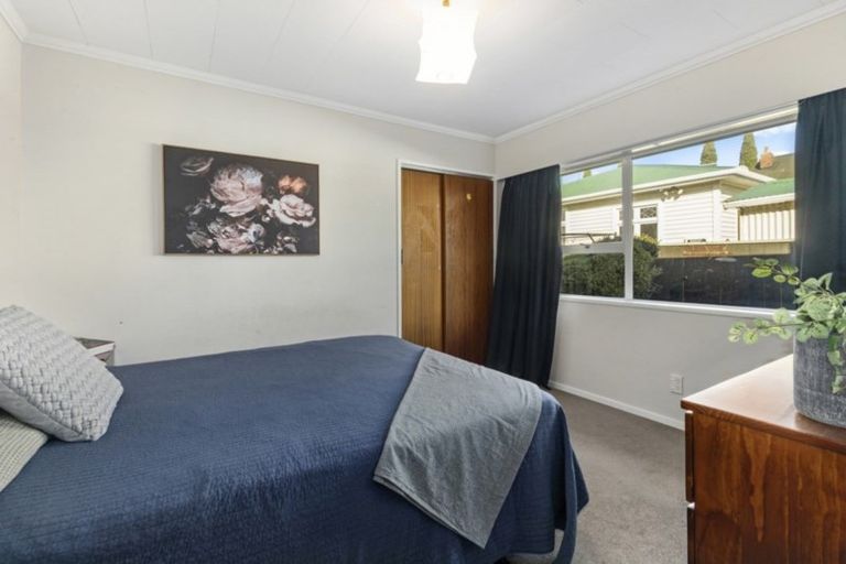 Photo of property in 41b Ludlam Crescent, Woburn, Lower Hutt, 5010
