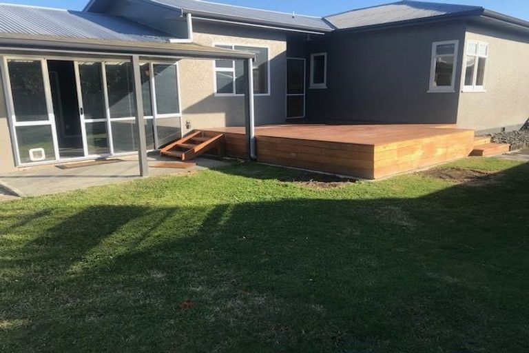 Photo of property in 2 Travis Street, Taradale, Napier, 4112