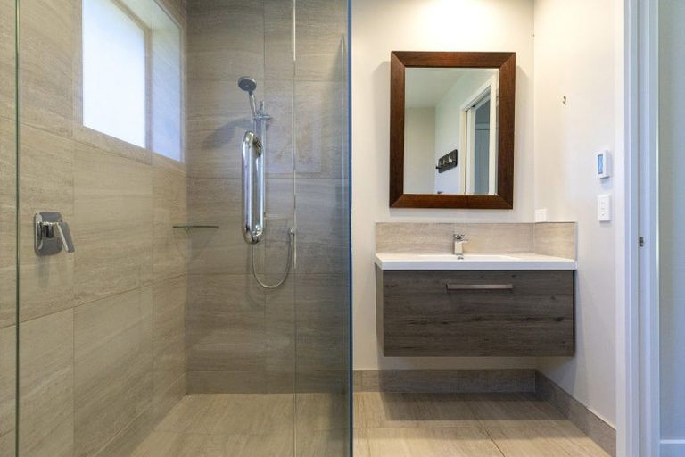 Photo of property in 146 Highland Drive, Acacia Bay, Taupo, 3385