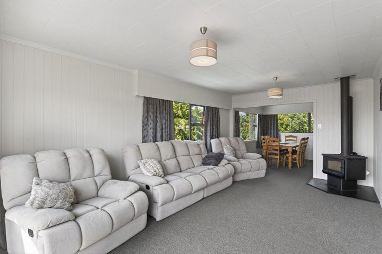 Photo of property in 46 Seaview Road, Marfell, New Plymouth, 4310