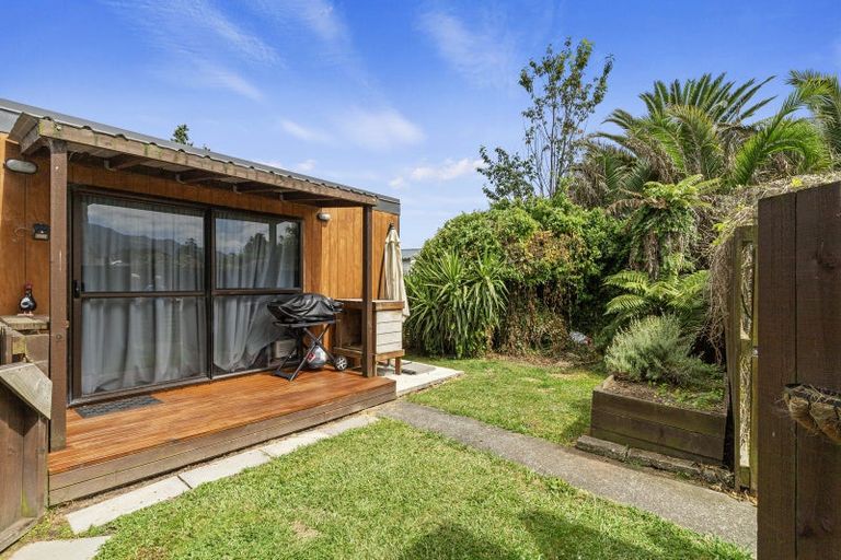 Photo of property in 16 Mount Avenue, Te Aroha, 3320