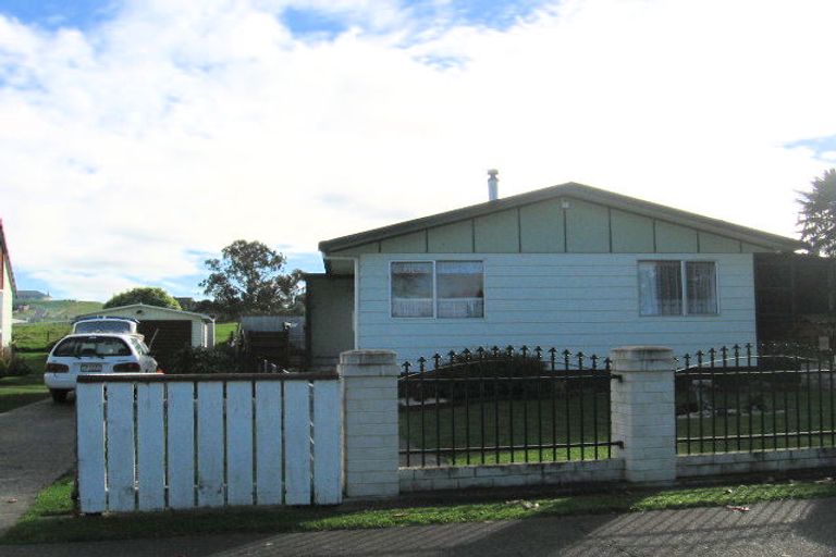 Photo of property in 110 Lethbridge Street, Feilding, 4702