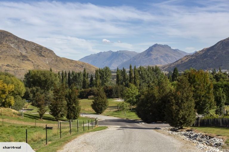 Photo of property in 44 Springbank Grove, Lower Shotover, Queenstown, 9371