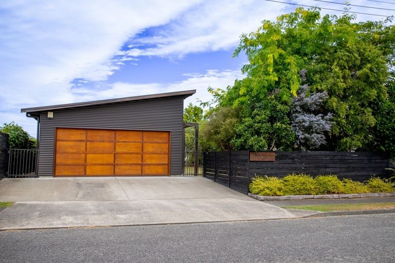 Photo of property in 84a Naples Street, Martinborough, 5711