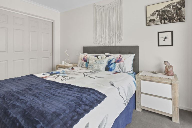 Photo of property in 28 Hawaiian Parade, Arkles Bay, Whangaparaoa, 0932