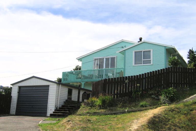 Photo of property in 27 Albert Street, Island Bay, Wellington, 6023