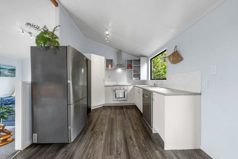 Photo of property in 321 Wairere Road, Waitakere, Henderson, 0782