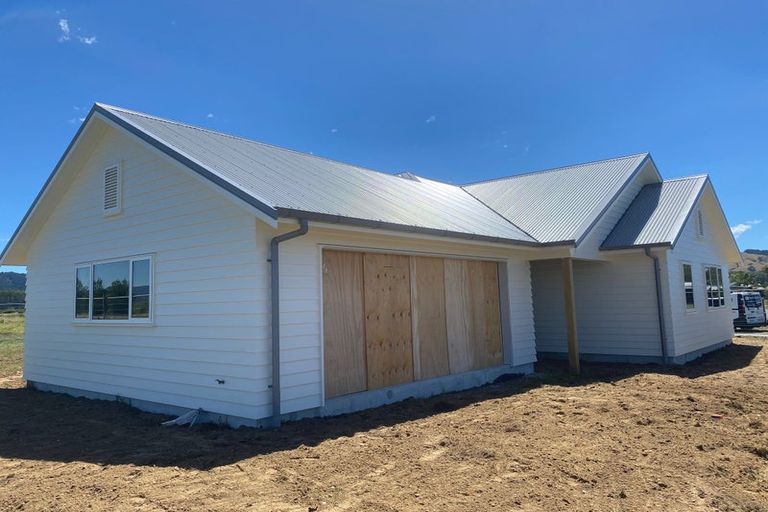 Photo of property in 181 Kupe Drive, Whitianga, 3510