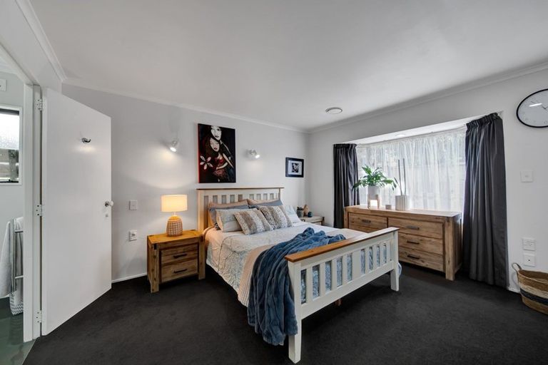 Photo of property in 6 Ashmore Drive, Frankleigh Park, New Plymouth, 4310