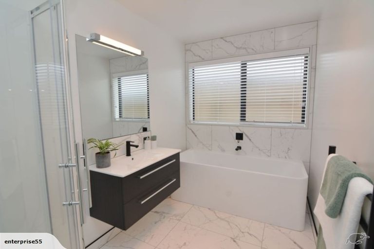 Photo of property in 5 Ciaran Close, Broomfield, Christchurch, 8042