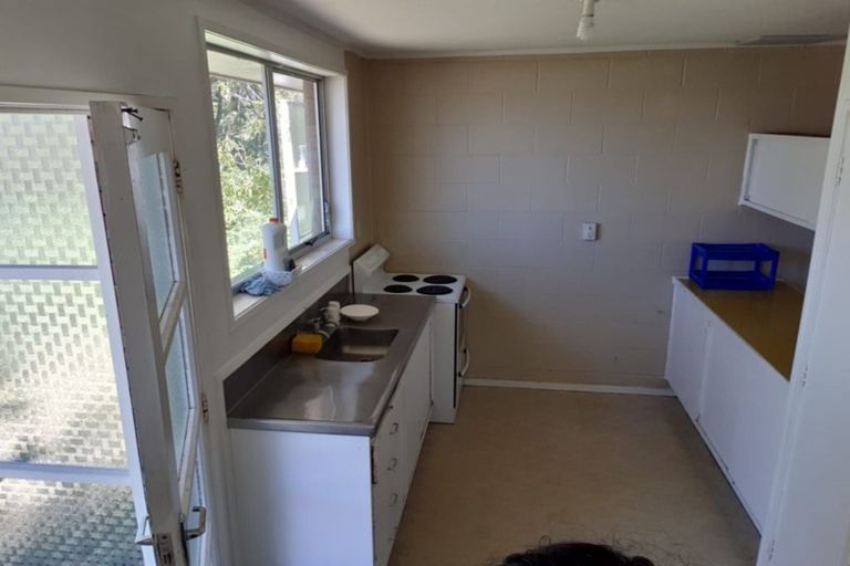 Photo of property in 2/9 John Court Street, Birkenhead, Auckland, 0626