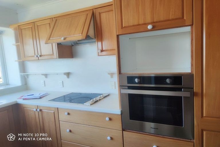 Photo of property in 9 Midway Avenue, Castor Bay, Auckland, 0620