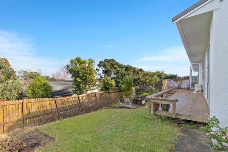Photo of property in 1/10 Bryers Place, Bayview, Auckland, 0629