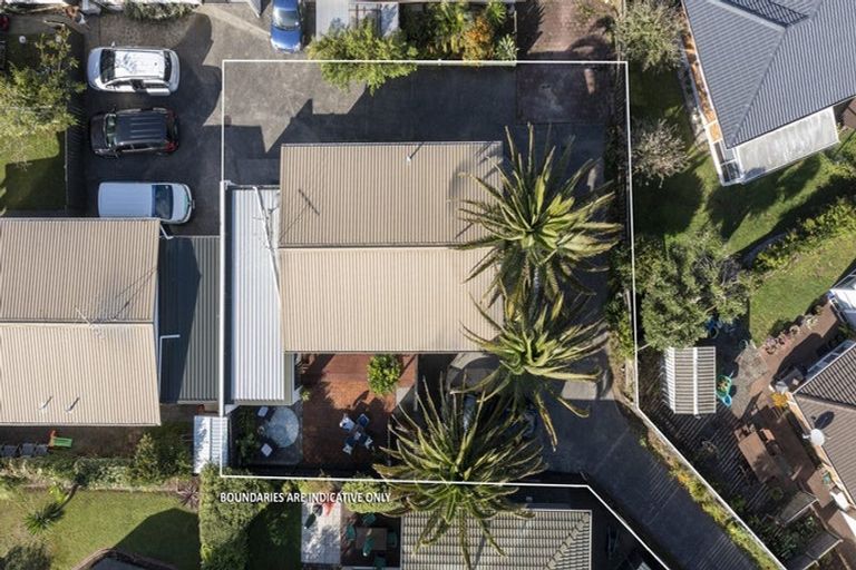 Photo of property in 1/35 Alice Avenue, Orewa, 0931