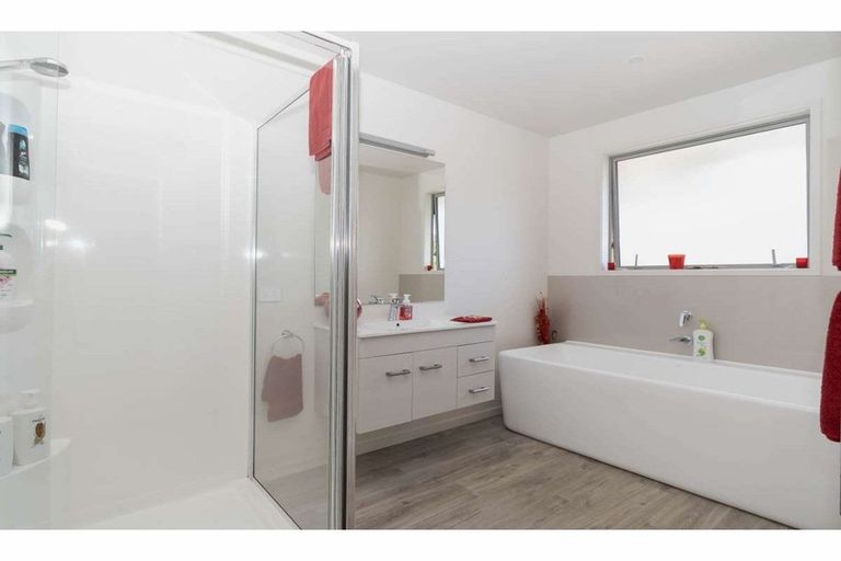 Photo of property in 11 Saint Anthonys Way, Kerikeri, 0294