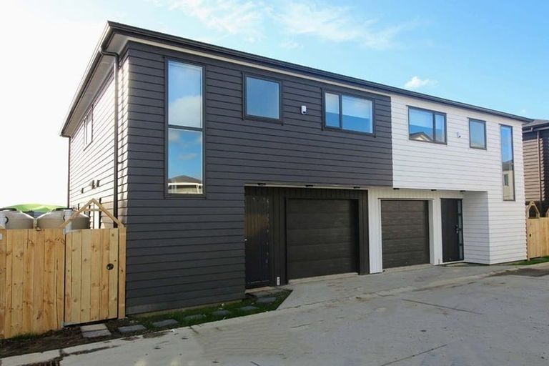 Photo of property in 9d Gulf Crest, Bucklands Beach, Auckland, 2012