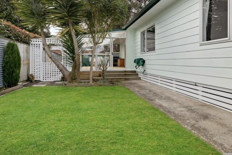 Photo of property in 20a Stephen Street, Trentham, Upper Hutt, 5018