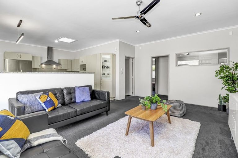 Photo of property in 102 Oriental Parade, Papamoa Beach, Papamoa, 3118