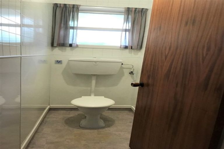 Photo of property in 9 Montana Place, Merrilands, New Plymouth, 4312