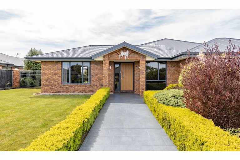 Photo of property in 78 Acacia Avenue, Rangiora, 7400
