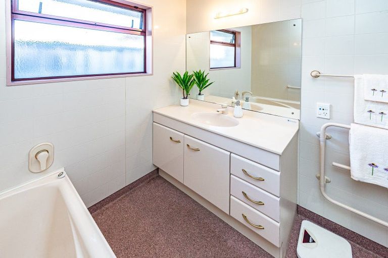 Photo of property in 13b Saint Georges Gate, Whanganui, 4500