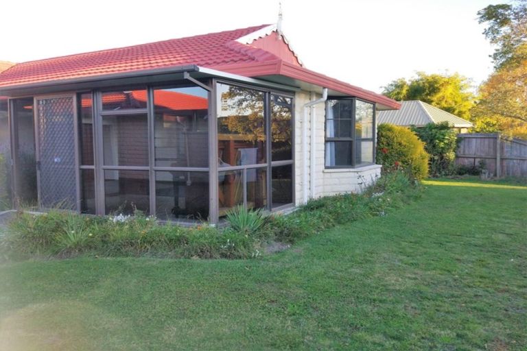 Photo of property in 1/10 Nepal Place, Burnside, Christchurch, 8053