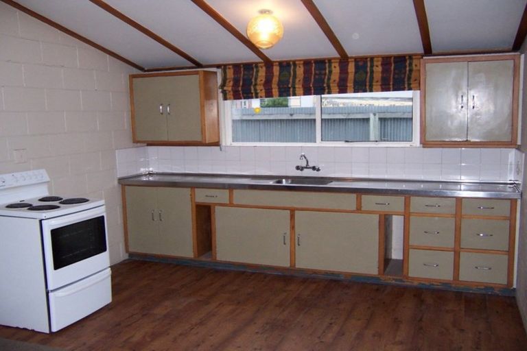 Photo of property in 120 Bowhill Road, New Brighton, Christchurch, 8083