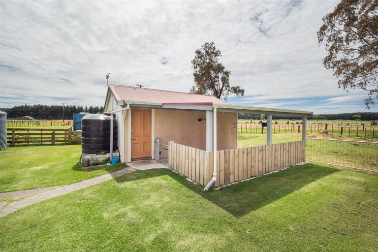 Photo of property in 778 Brandon Hall Road, Santoft, Bulls, 4894