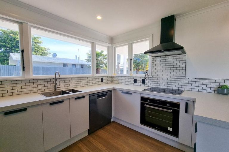 Photo of property in 18 Mccallum Street, Springlands, Blenheim, 7201