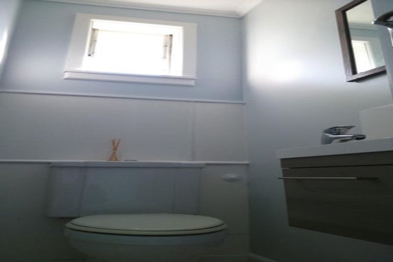 Photo of property in 15 Gray Avenue, Paraparaumu Beach, Paraparaumu, 5032