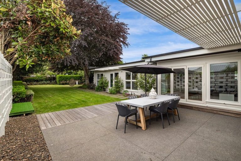 Photo of property in 75 Glandovey Road, Fendalton, Christchurch, 8052