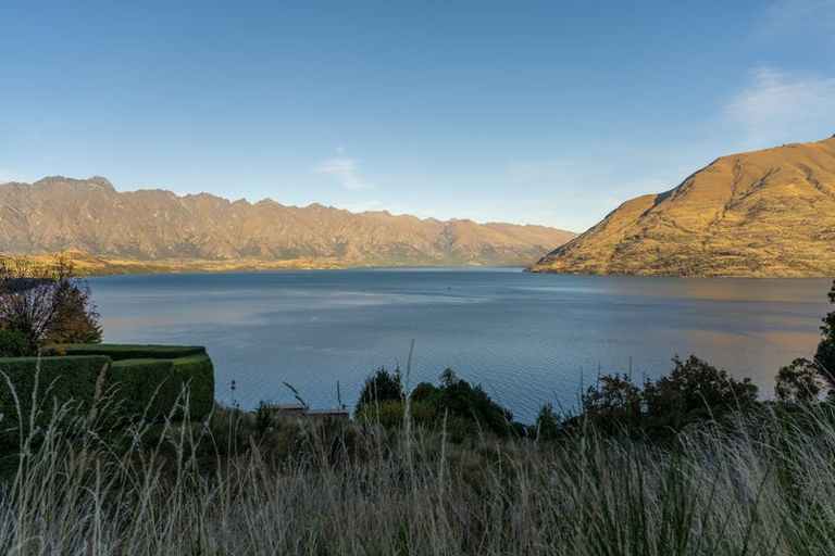 Photo of property in 39 Aspen Grove, Fernhill, Queenstown, 9300