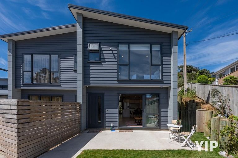 Photo of property in 41 Brindle Way, Newlands, Wellington, 6037