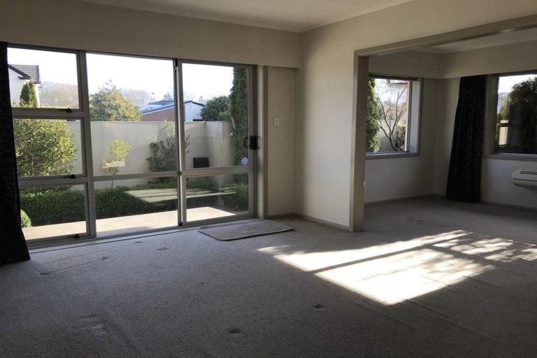 Photo of property in 150 Straven Road, Fendalton, Christchurch, 8014