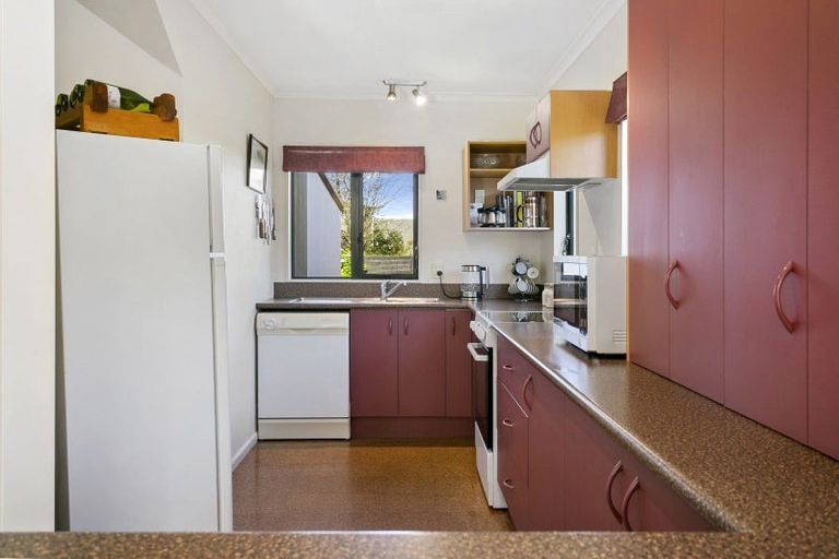 Photo of property in 2 Abbey Way, Rangatira Park, Taupo, 3330