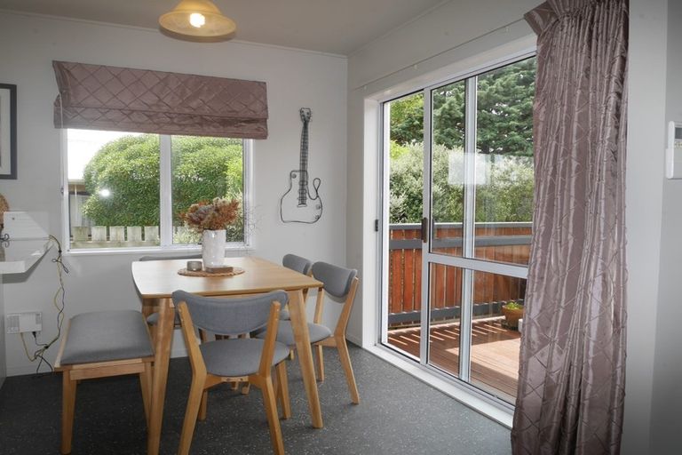 Photo of property in 69 Langdale Avenue, Paraparaumu, 5032