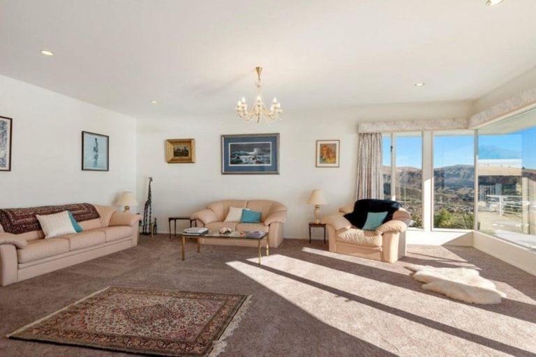 Photo of property in 126 Cannon Hill Crescent, Mount Pleasant, Christchurch, 8081