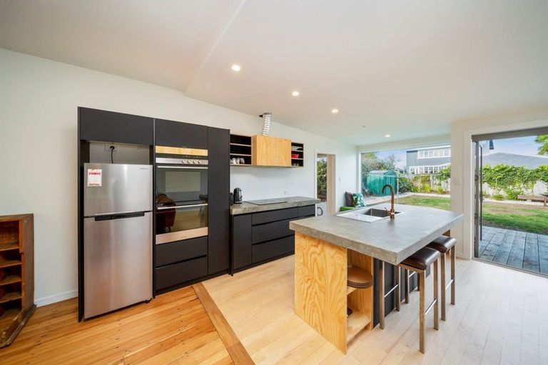 Photo of property in 167 Saint Aubyn Street, New Plymouth, 4310