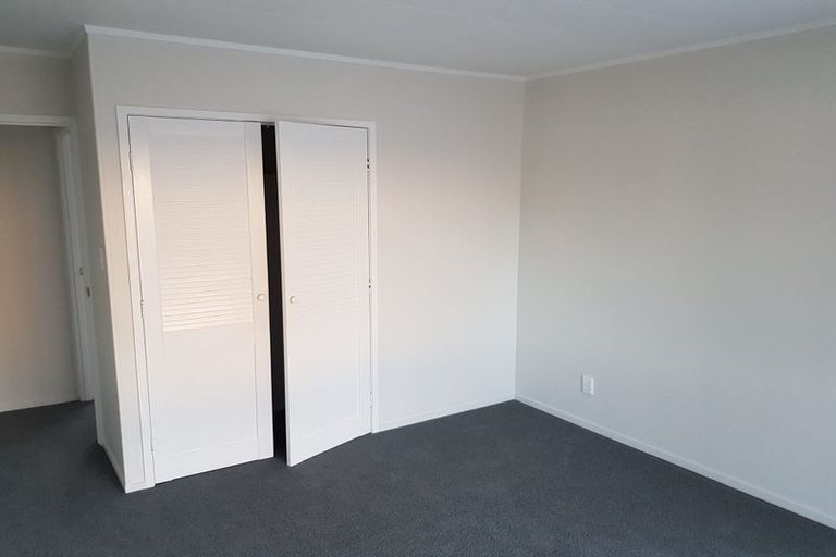 Photo of property in 6 Felicity Place, Unsworth Heights, Auckland, 0632