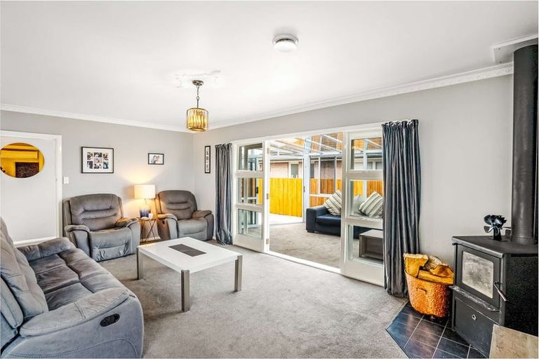 Photo of property in 150 Pacific Road, North New Brighton, Christchurch, 8083