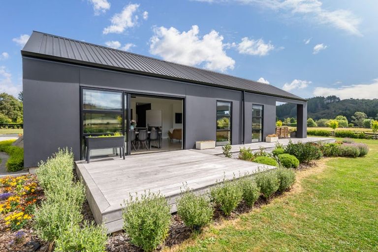 Photo of property in 1158 Maymorn Road, Maymorn, Upper Hutt, 5018