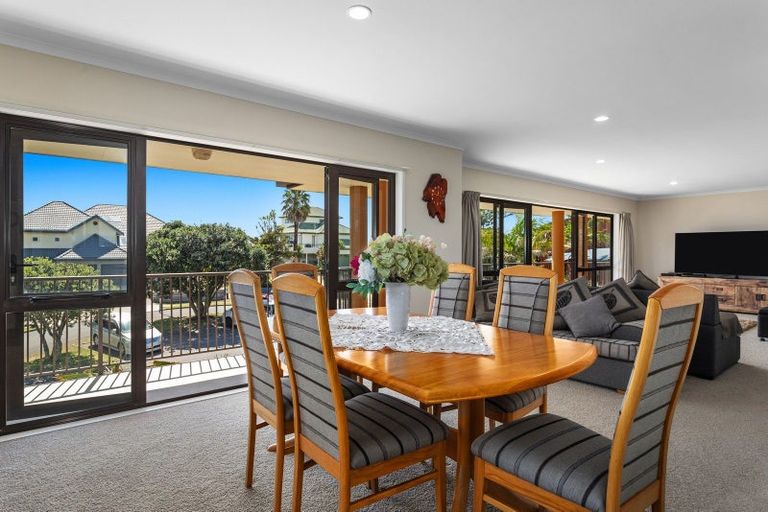 Photo of property in 14 Commodores Close, Coastlands, Whakatane, 3120